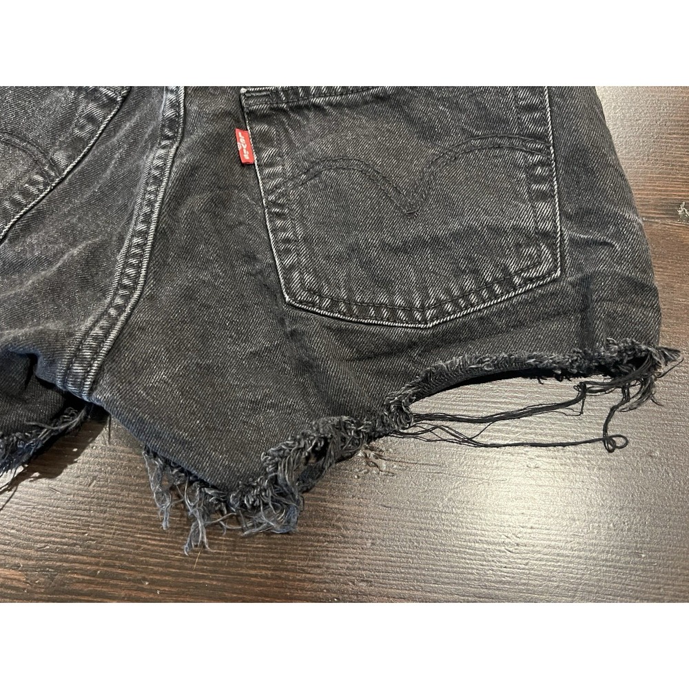 Levis 501 Cut Off Shorts Womens 26 Black Denim Frayed Beach Streetwear Casual - Picture 6 of 16